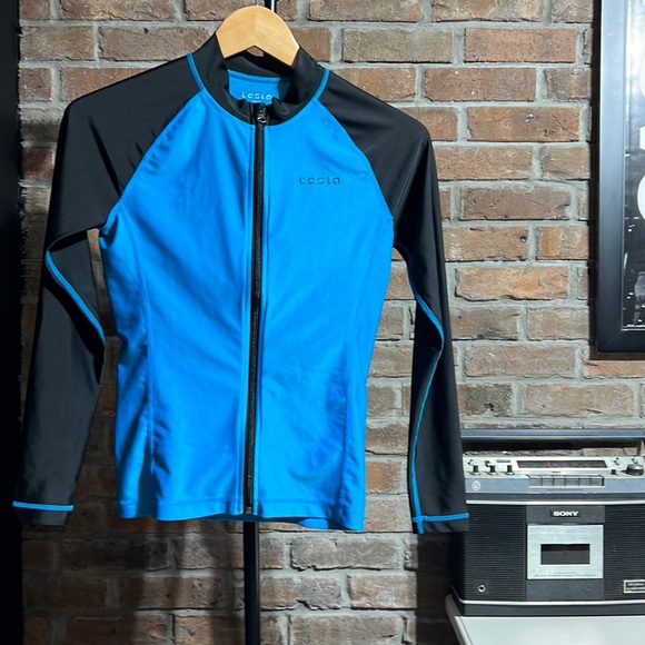 Tesla rash guard top - Picture 1 of 10